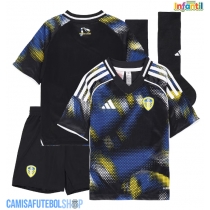 Camisa de time de futebol Leeds United Replicas 3º Equipamento Infantil 2025-26 Manga Curta (+ Calças curtas)